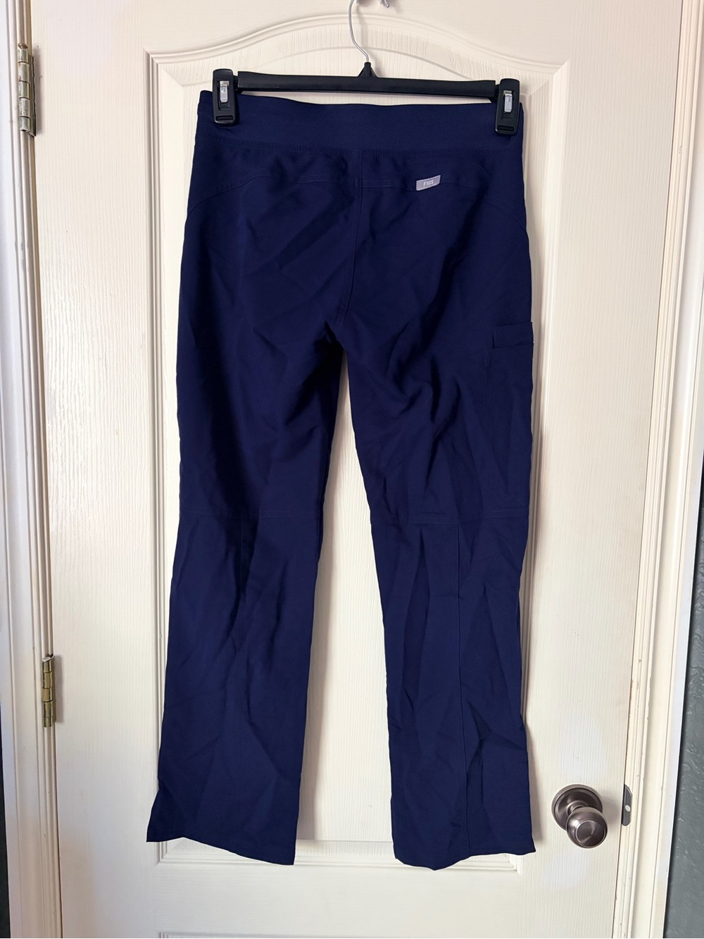 Figs Navy Technical Collection Short Sleeve and Pants Scrub Set, XS - Picture 3 of 11